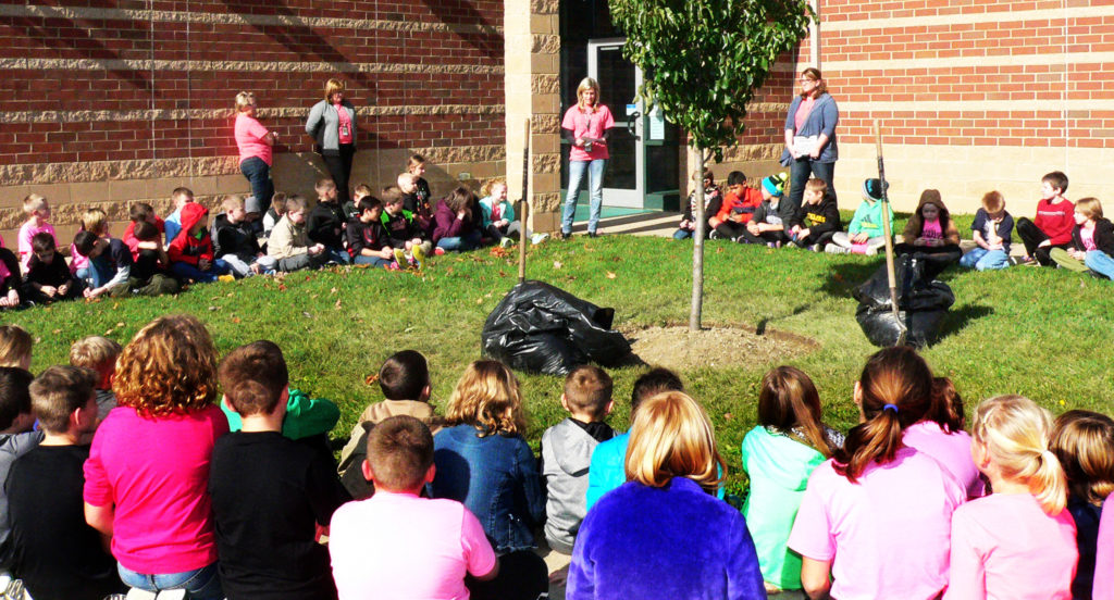 Damascus Elementary students, staff honor devoted teacher News